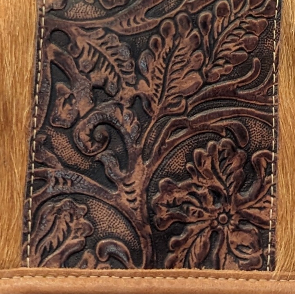 Luxury Italian Tooled Leather & Brazilian Cowhide Leather Crossbody Bag - Picture 5 of 10